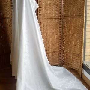 Damasc bride cloak