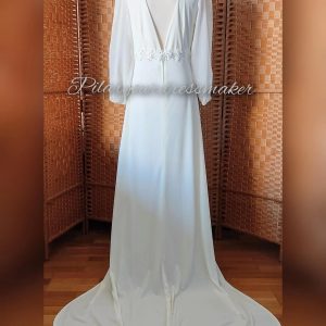 Long sleeves bride chiffon dress